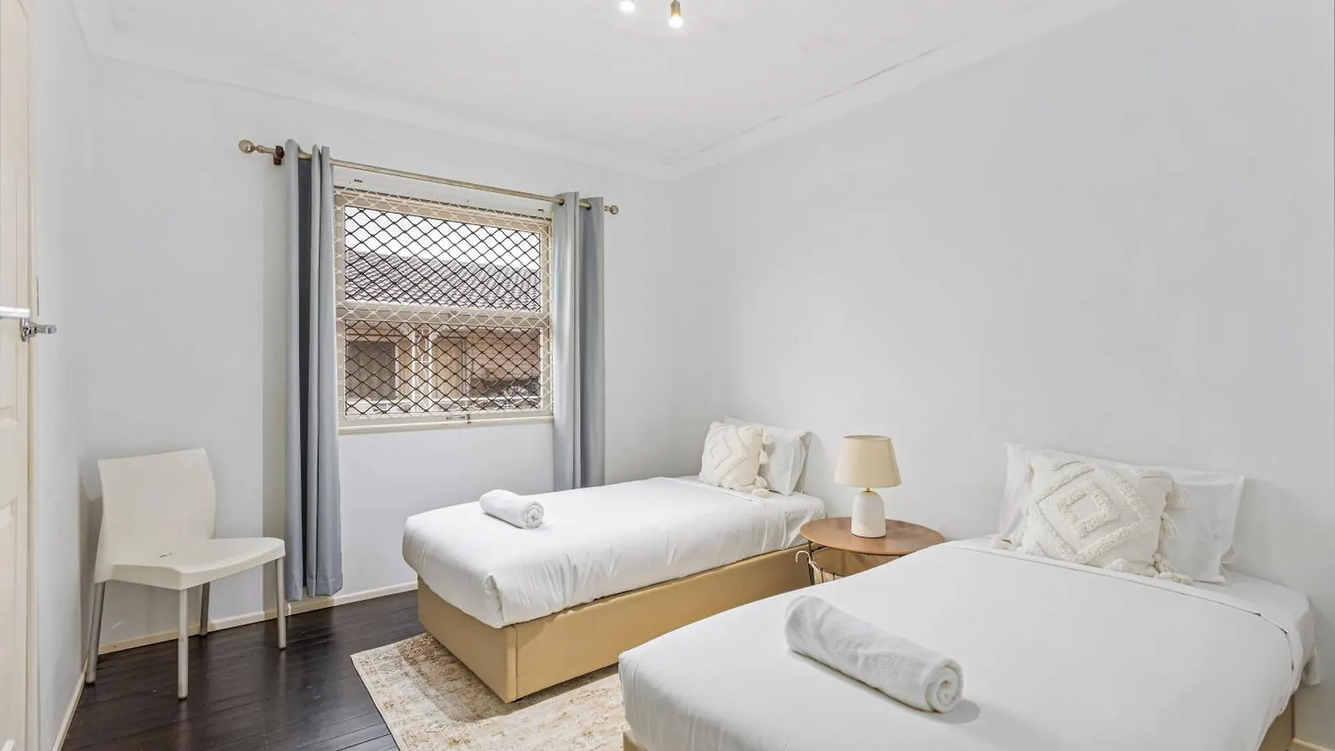 Apartment Peninsular Drive 1 Bedroom Gold Coast