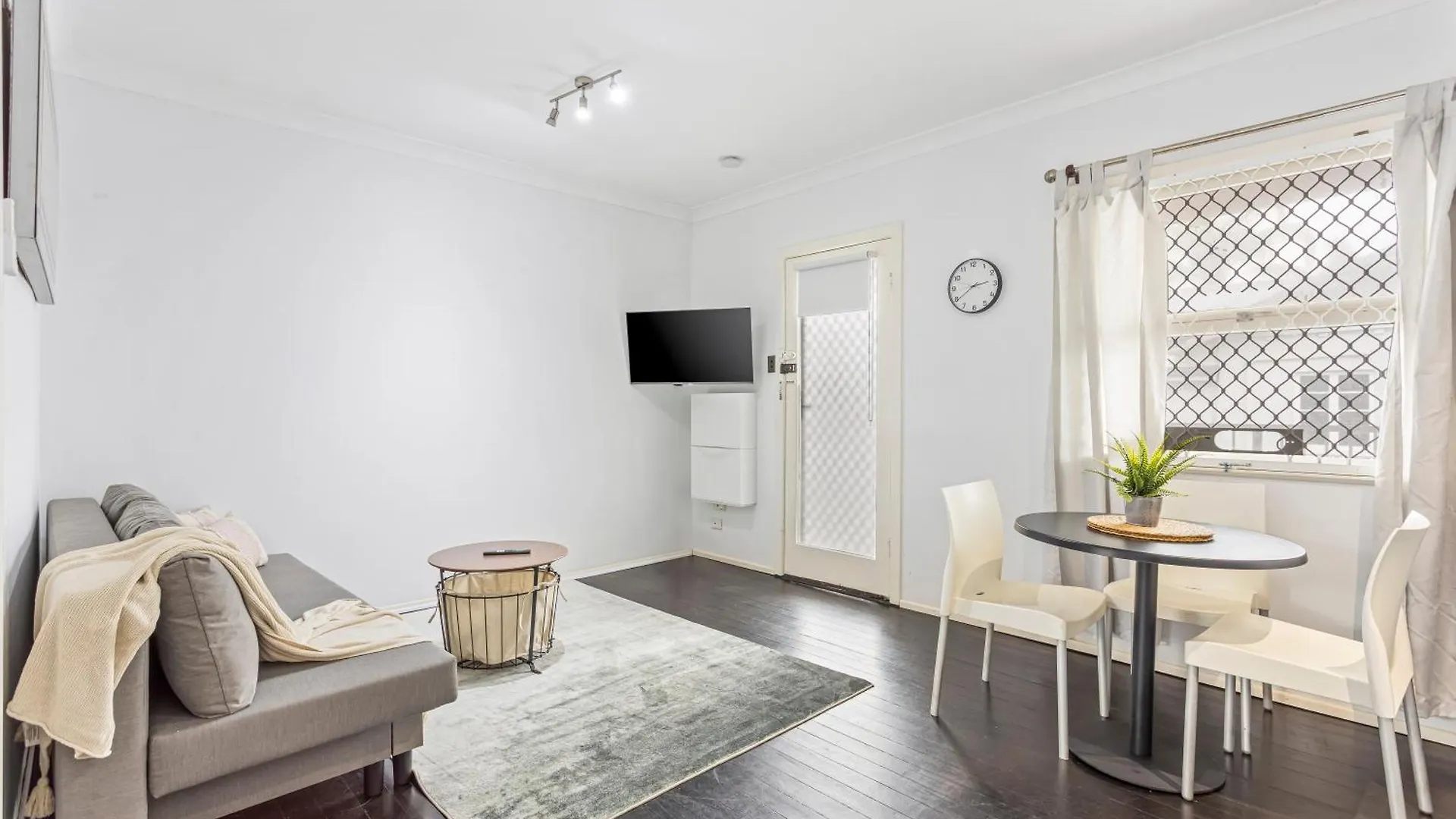 Apartment Peninsular Drive 1 Bedroom Gold Coast Australia